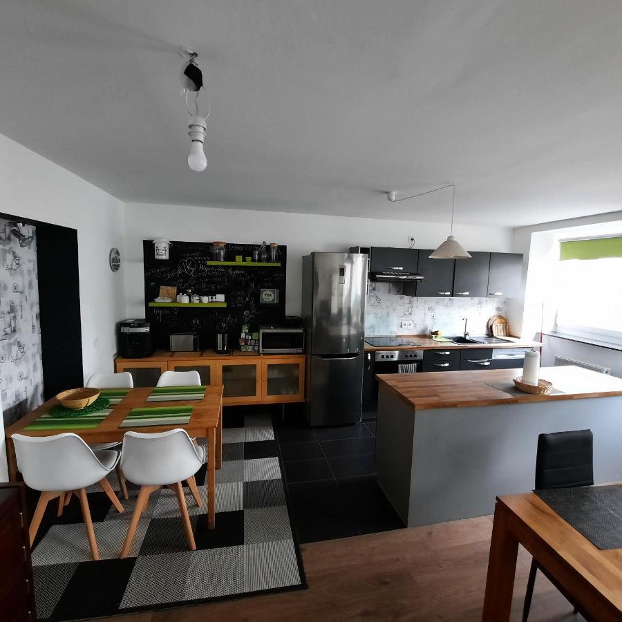 Full Flat 3 Bedrooms Saarbrucken Center -11 People Exterior photo